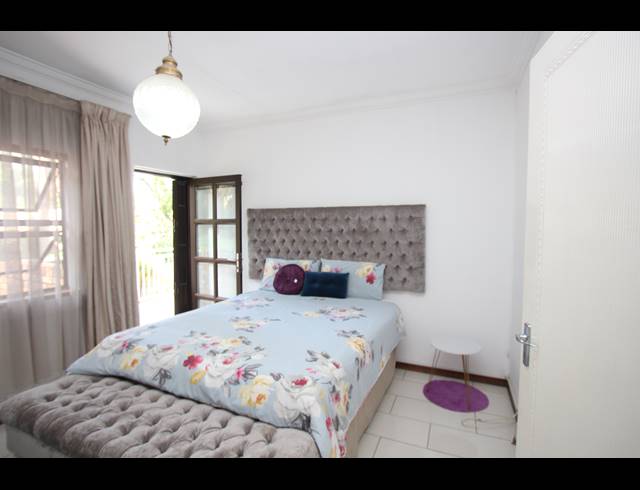 5 BEDROOM HOUSE TO LET IN BEDFORD GARDENS